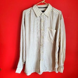 Sean John long sleeves button down shirt cream color with some black stripes